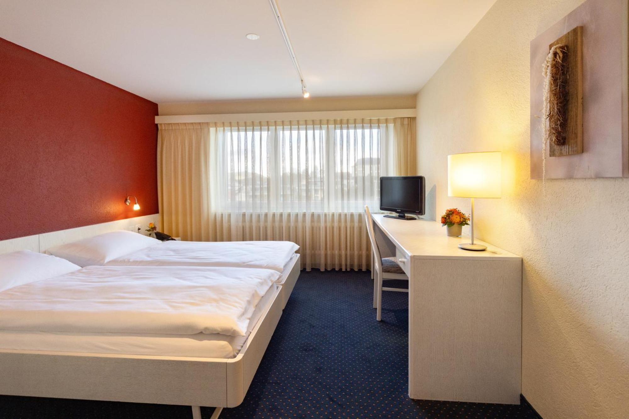 Hotel Drei Koenige Einsiedeln Ngoại thất bức ảnh